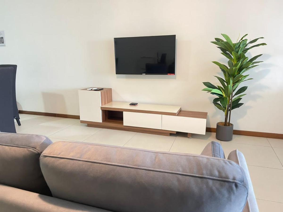 Deluxe Seaview Suite Twin Bed By The Only Bnb Tanjung Tokong Εξωτερικό φωτογραφία